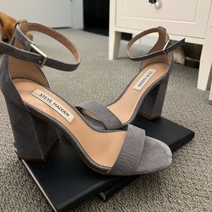 Steve Madden block heal